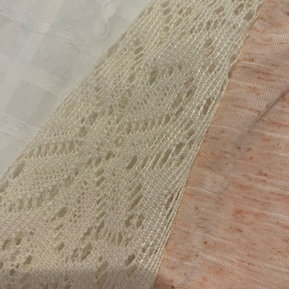 EUC Charlotte Russe lace tank Sz Xs - Picture 2 of 8